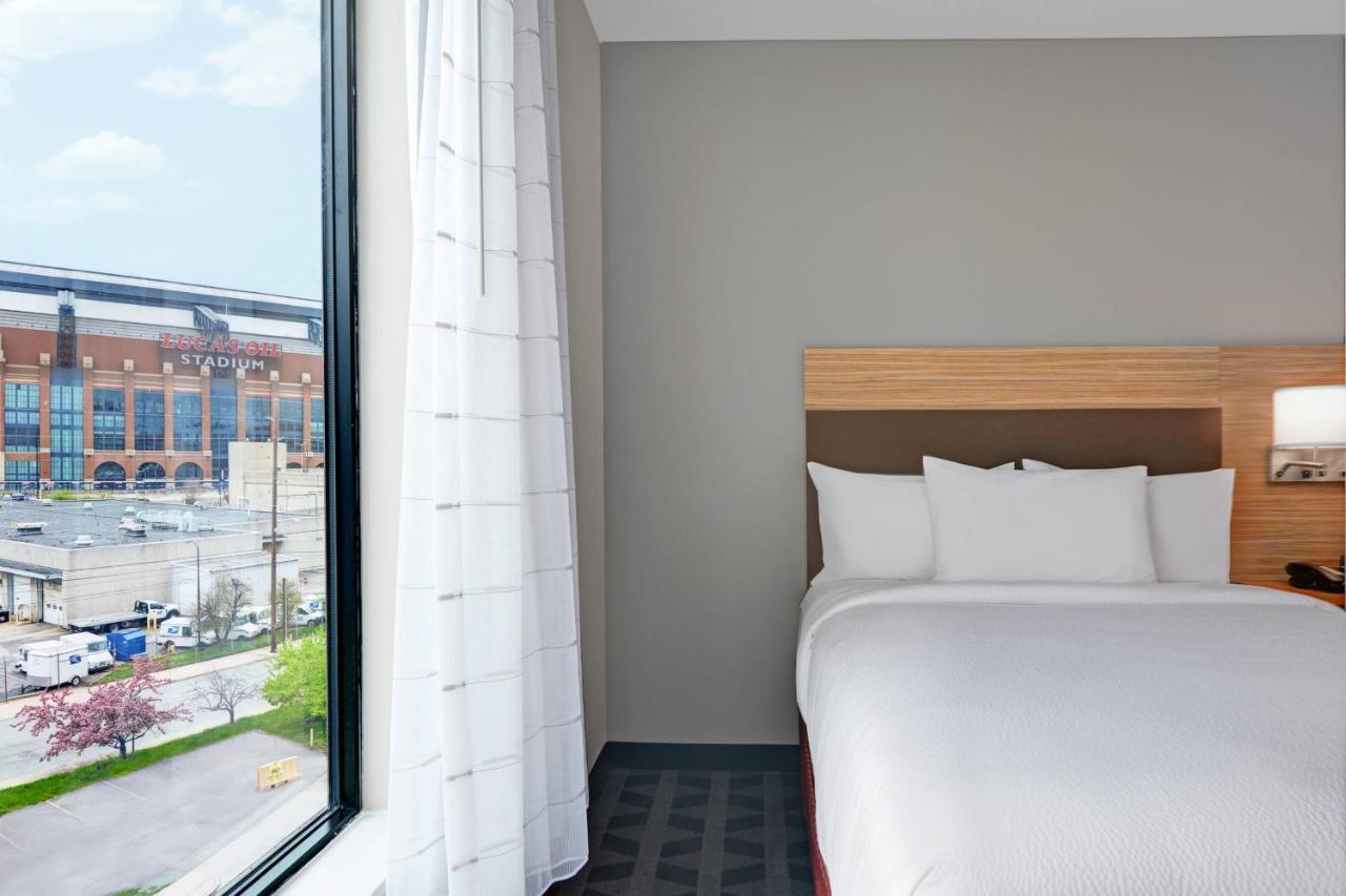 Towneplace Suites By Marriott Indianapolis Downtown Exterior photo