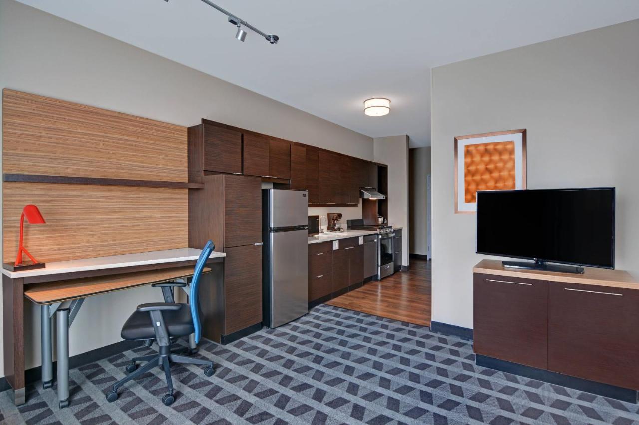 Towneplace Suites By Marriott Indianapolis Downtown Exterior photo