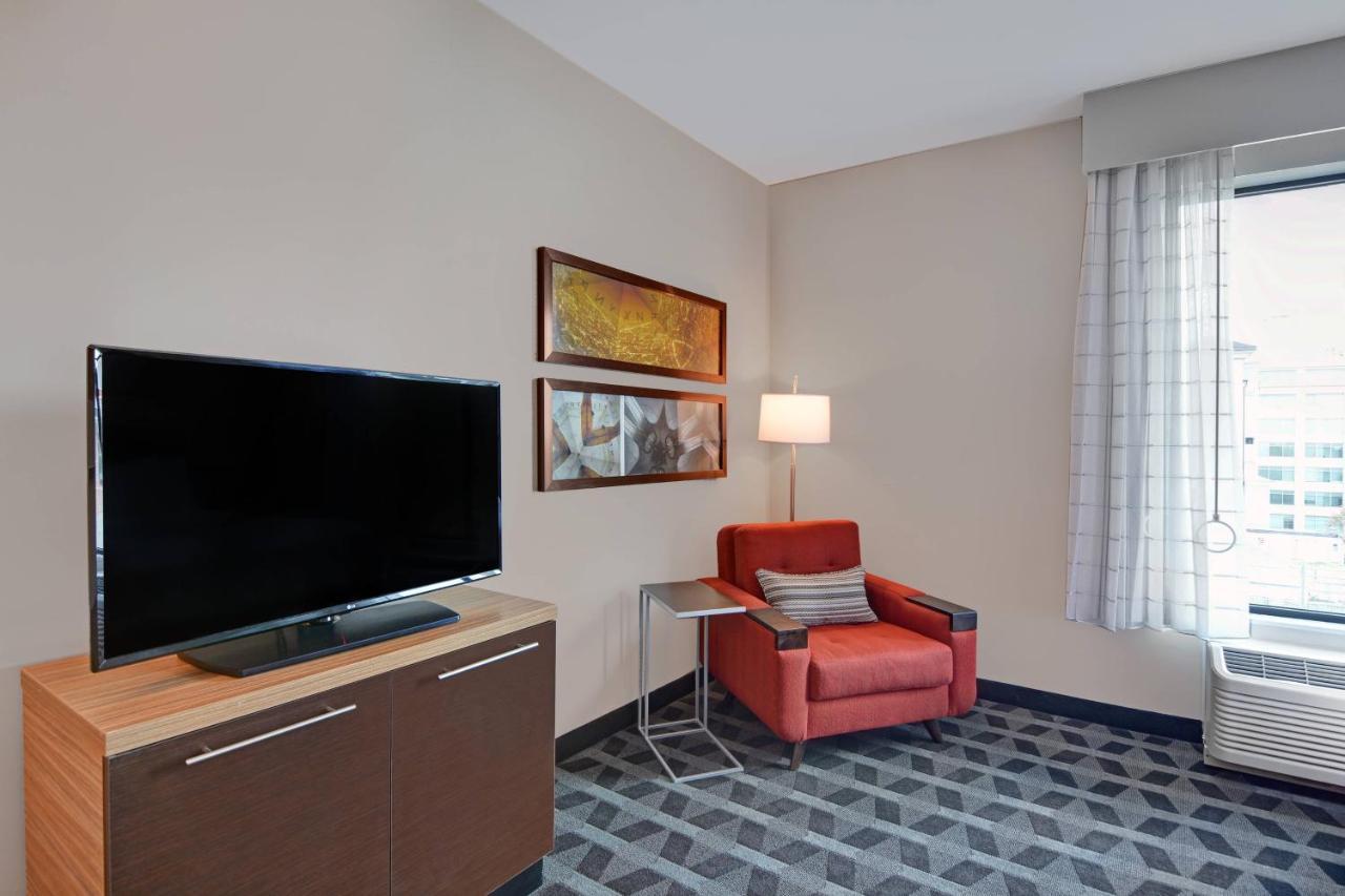 Towneplace Suites By Marriott Indianapolis Downtown Exterior photo