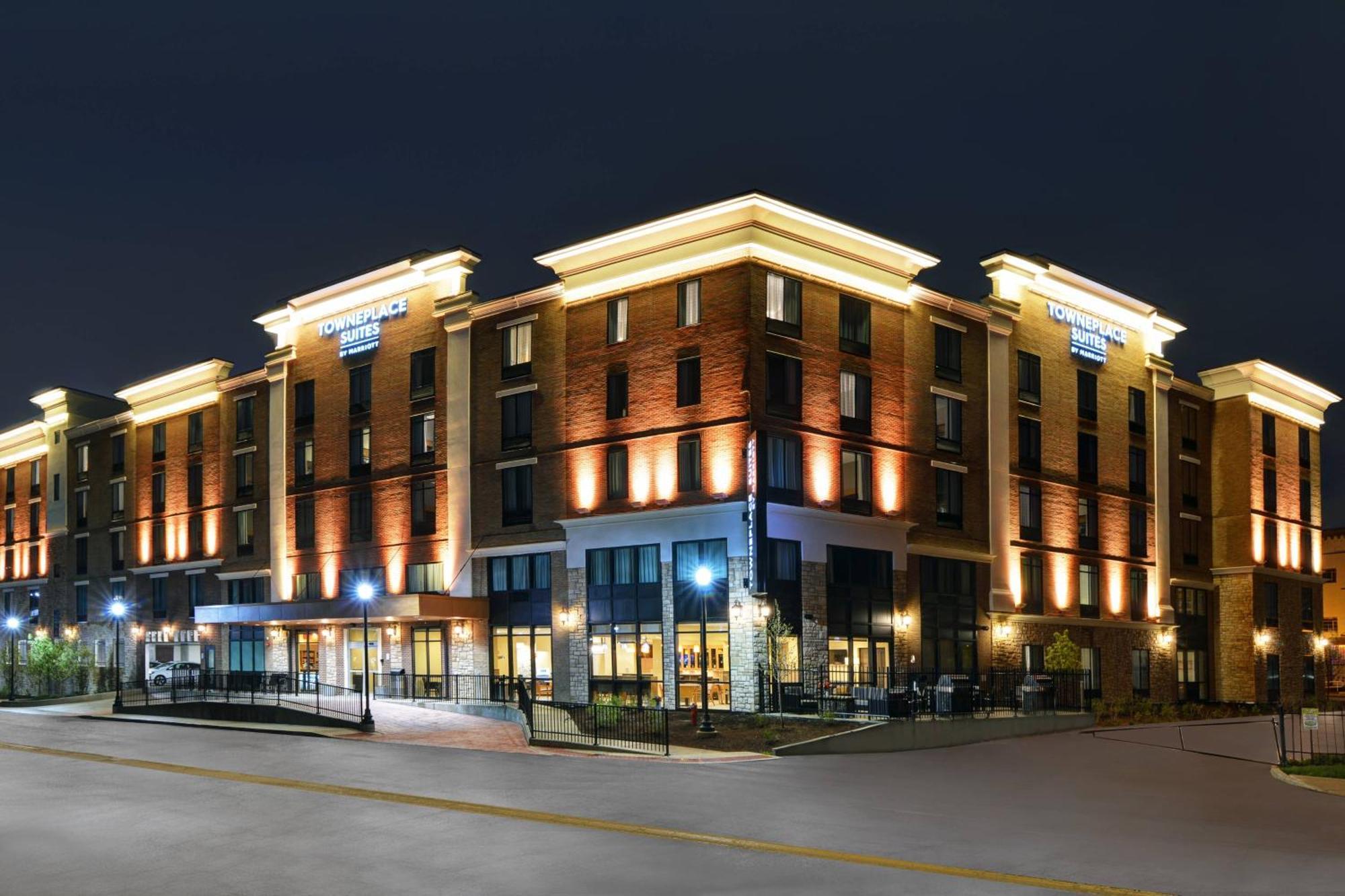 Towneplace Suites By Marriott Indianapolis Downtown Exterior photo